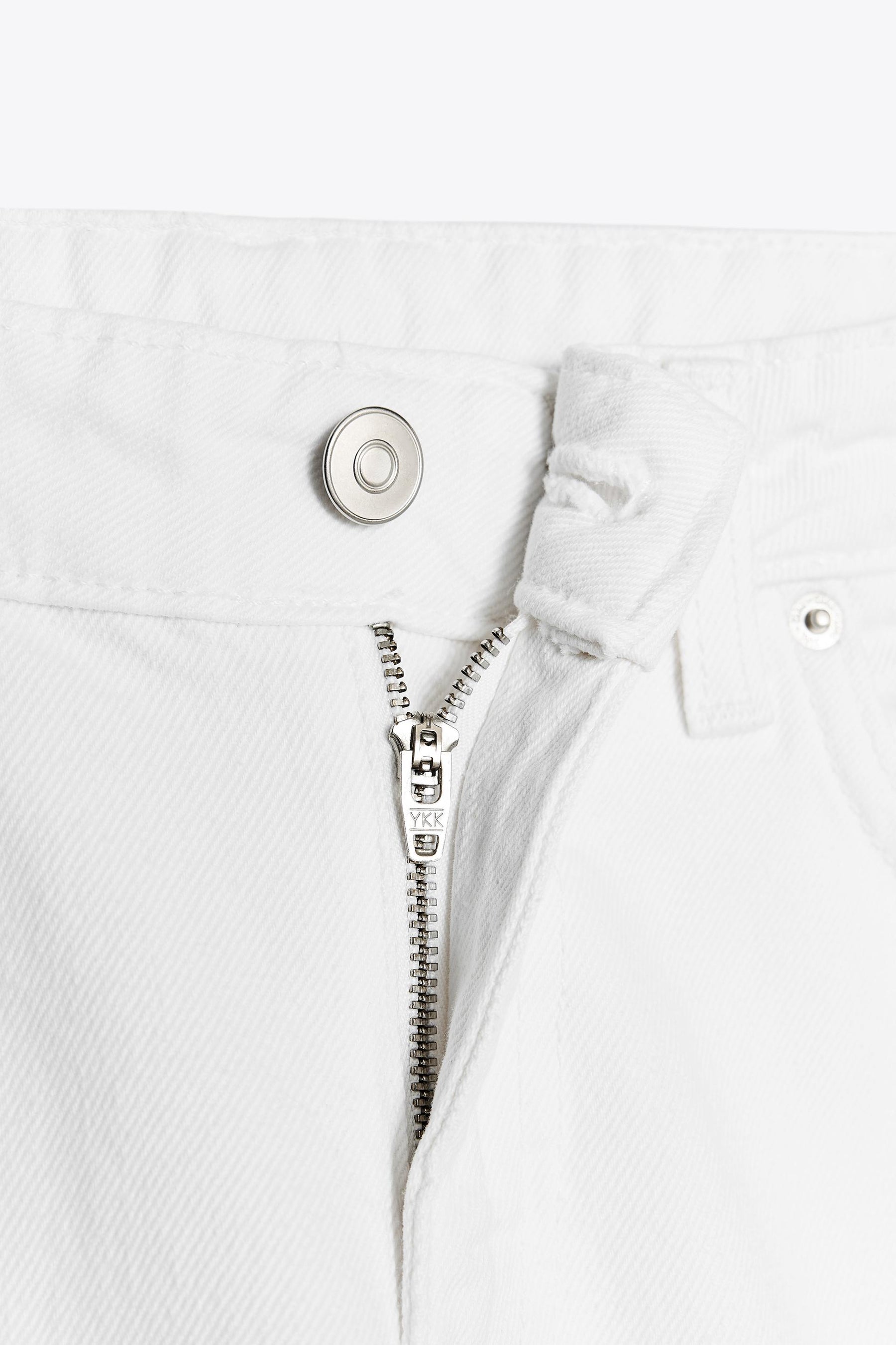 Wide-leg low-rise jeans