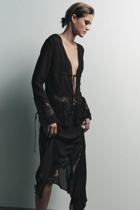 ASYMMETRIC LACE SKIRT