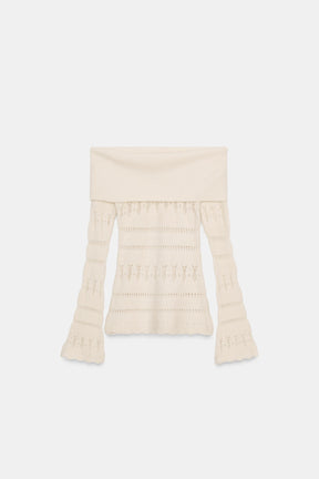 Off-shoulder openwork jumper