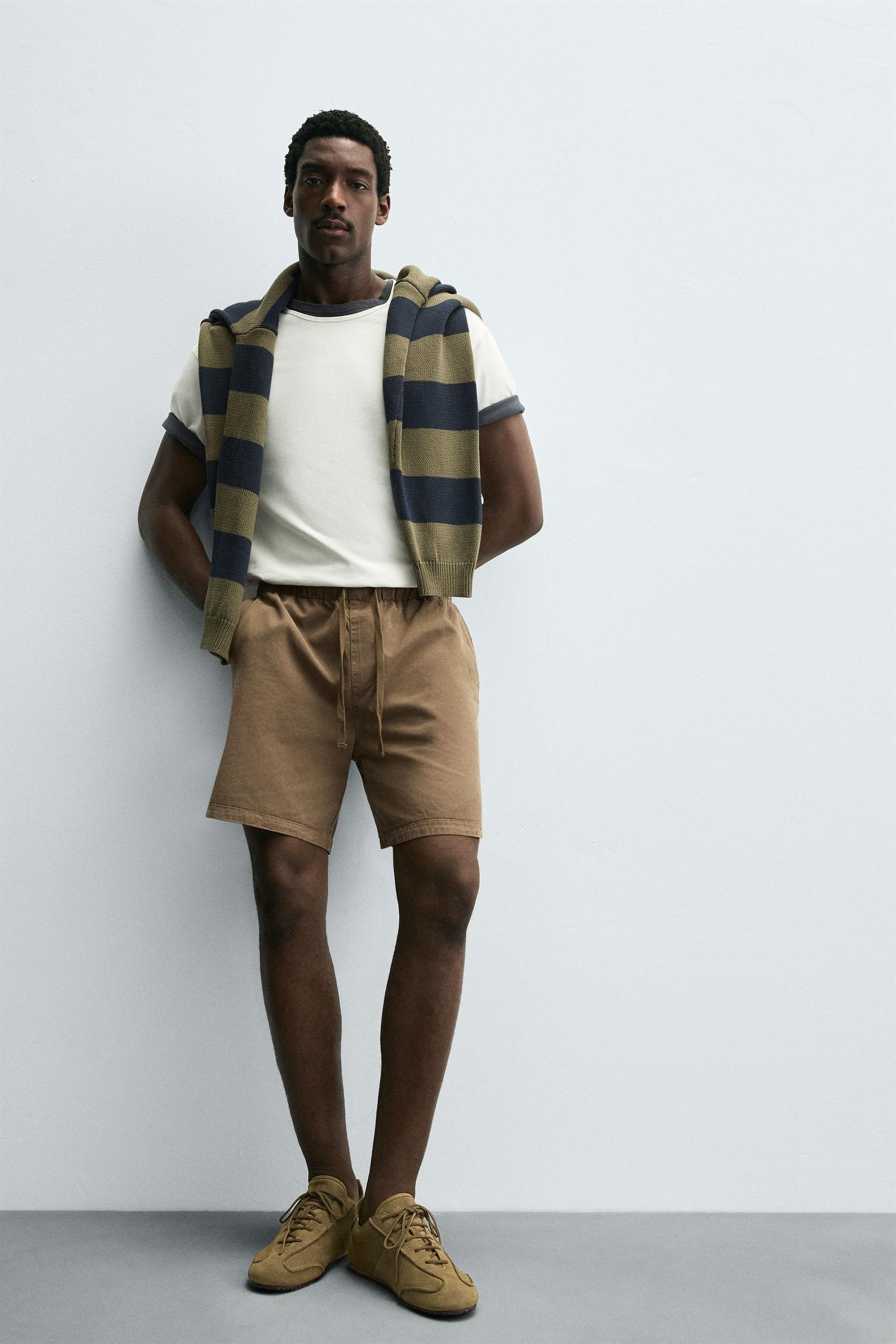 LYOCELL-COTTON RELAXED FIT BERMUDA SHORTS - Image 6