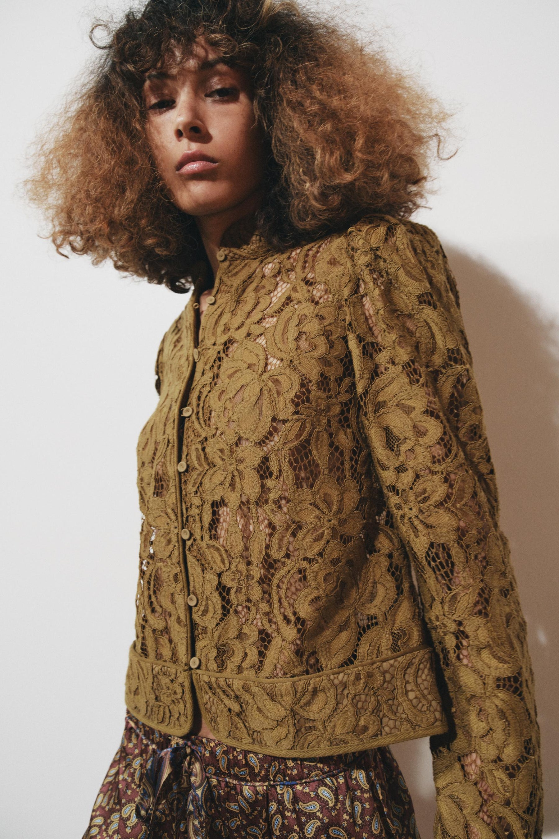 ZW COLLECTION LACE JACKET WITH PUFF SLEEVES - Image 2