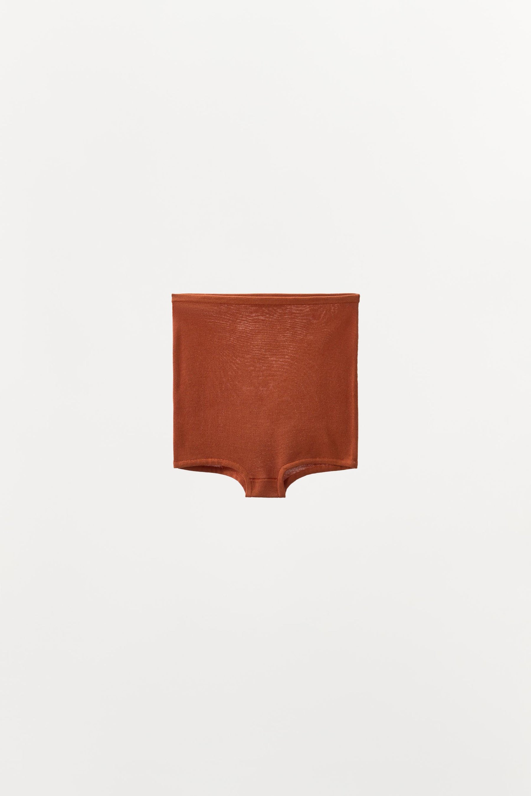 Seamless silk shorts