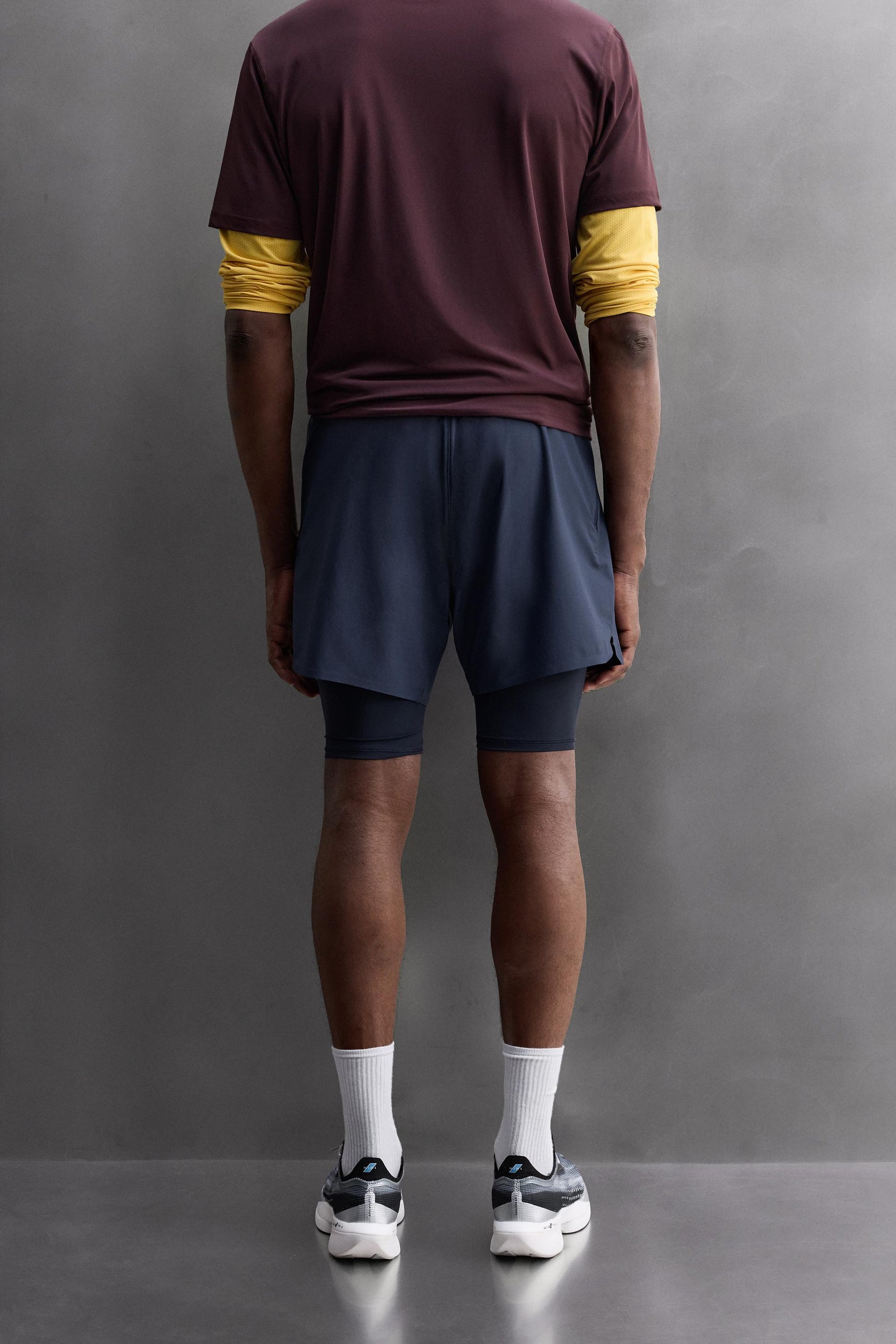 2-IN-1 TRAINING SHORTS - Image 3