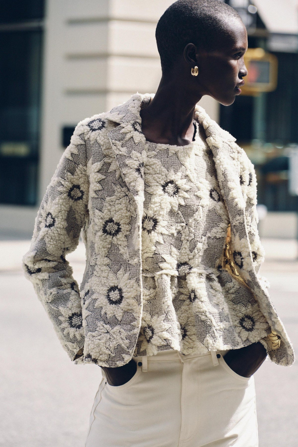 FLORAL TEXTURED BLAZER - Image 2