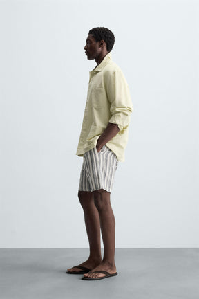TEXTURED REGULAR FIT BERMUDA SHORTS - Image 4