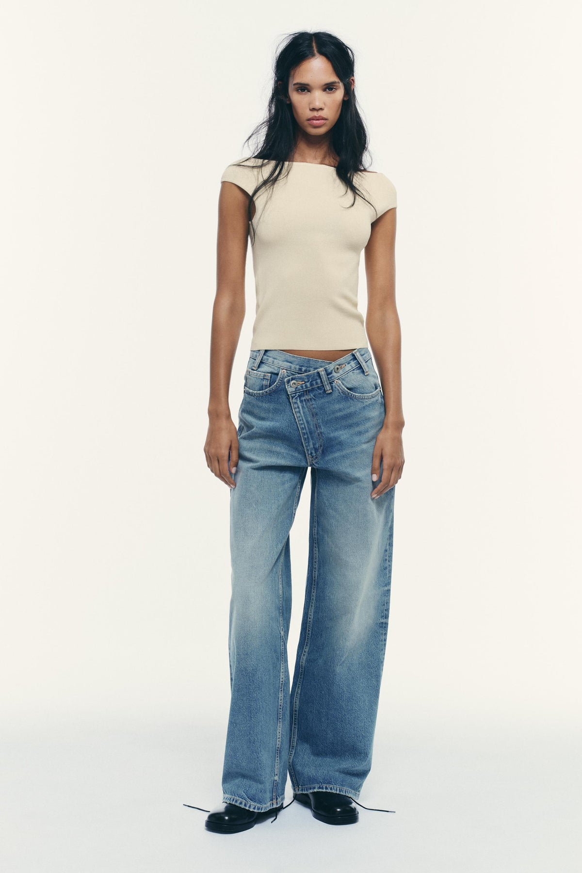 PLAIN KNIT BOAT NECK TOP - Image 1