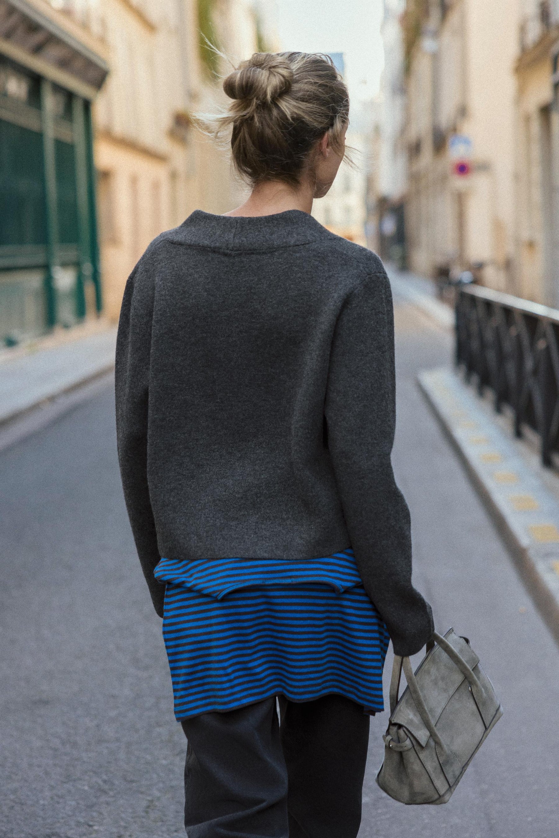 V-NECK CARDIGAN - Image 4