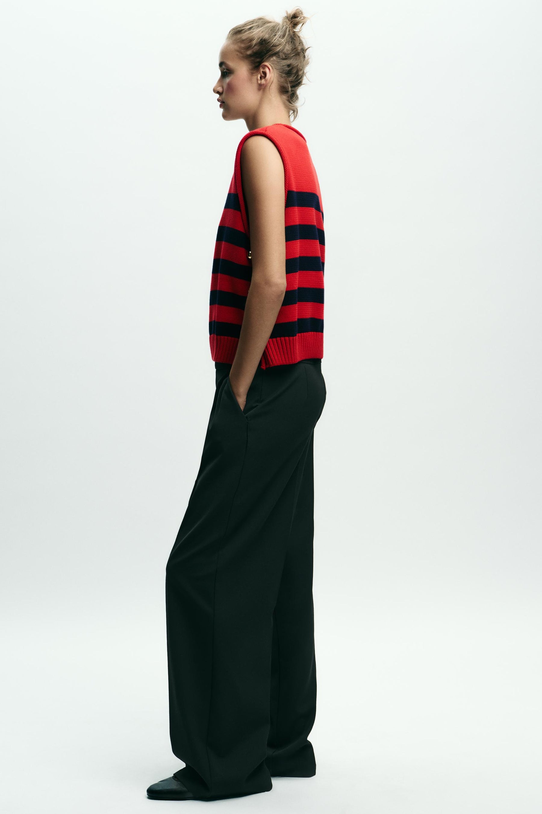 KNIT JUMPER WAISTCOAT WITH SIDE BUTTONS - Image 5