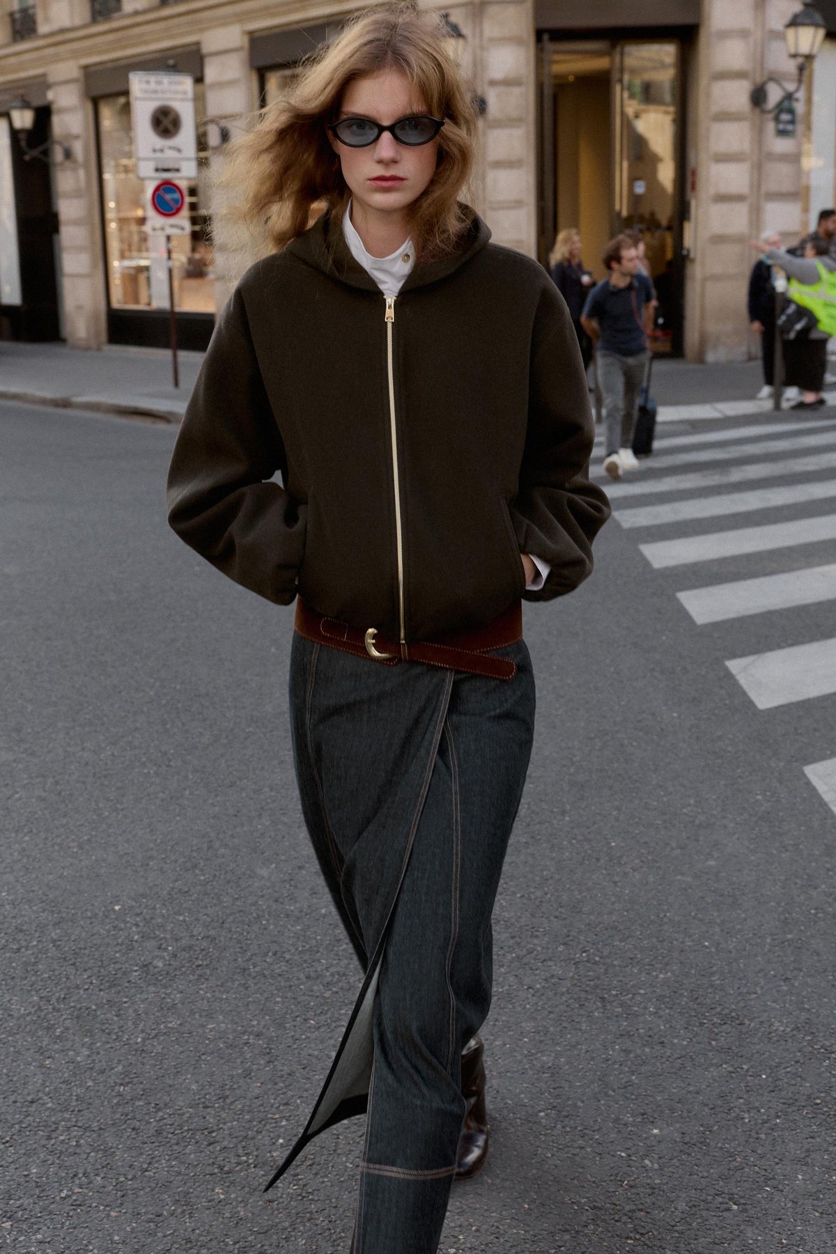 HOODED JACKET WITH ELASTIC HEM - Image 2