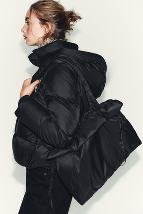 Water-repellent puffer jacket