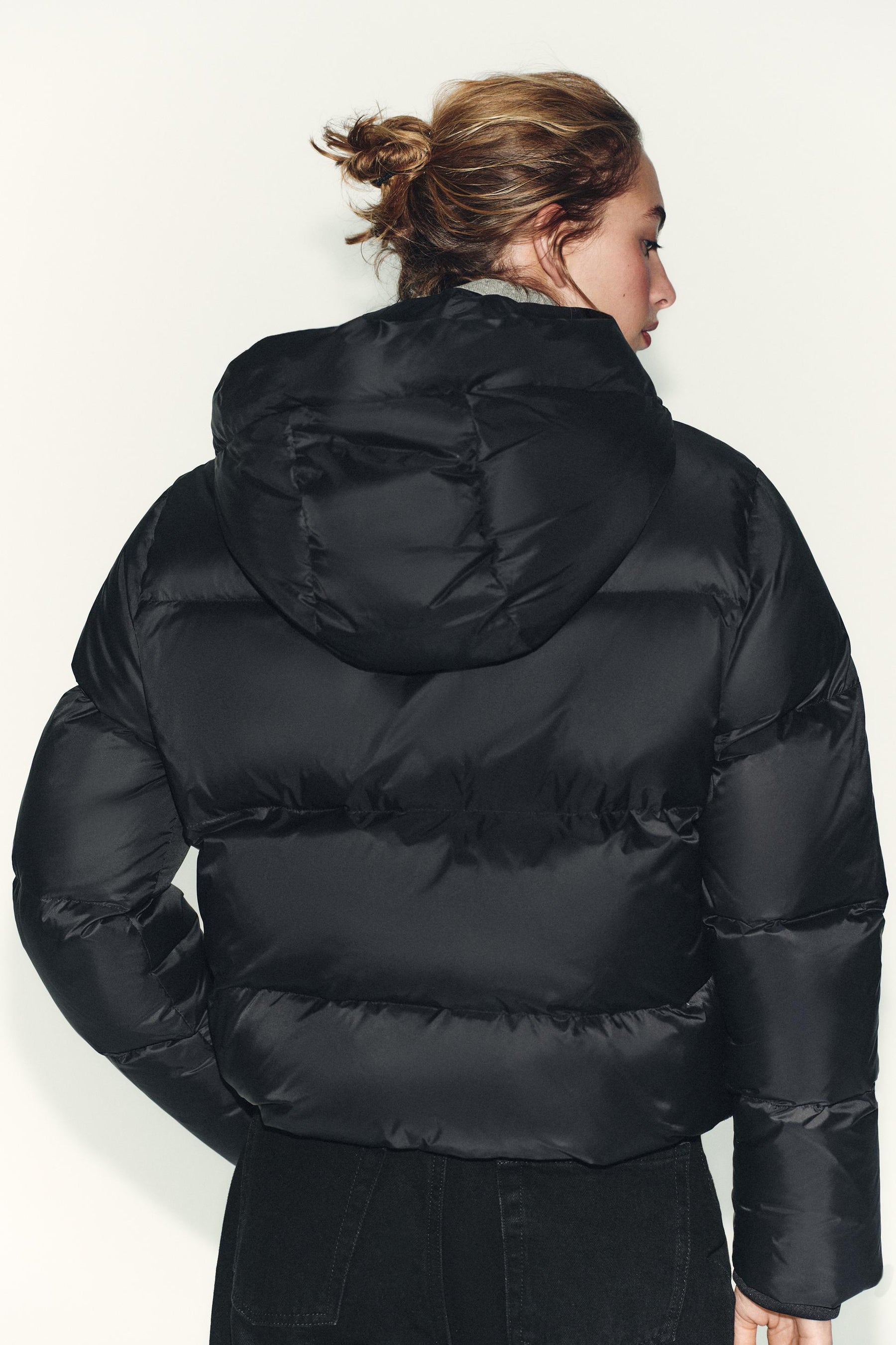 Water-repellent puffer jacket