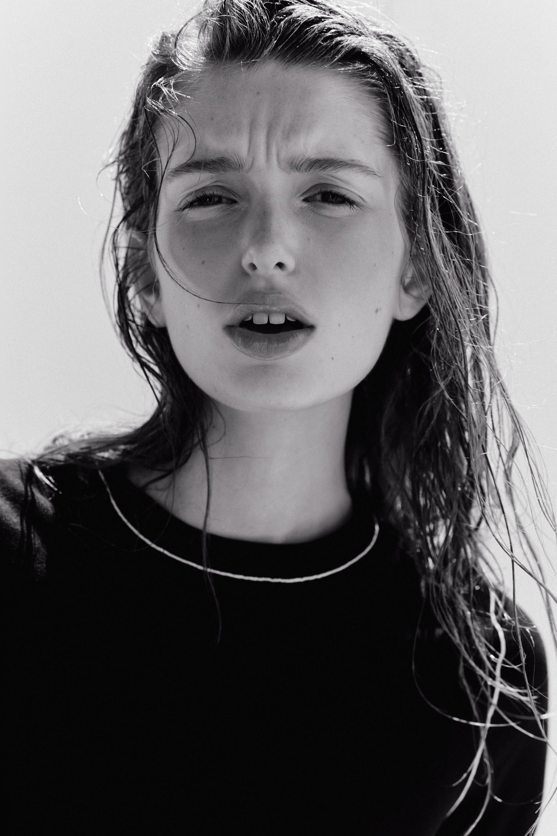 SHORT SLEEVE KNIT TOP WITH PIPING - Image 3