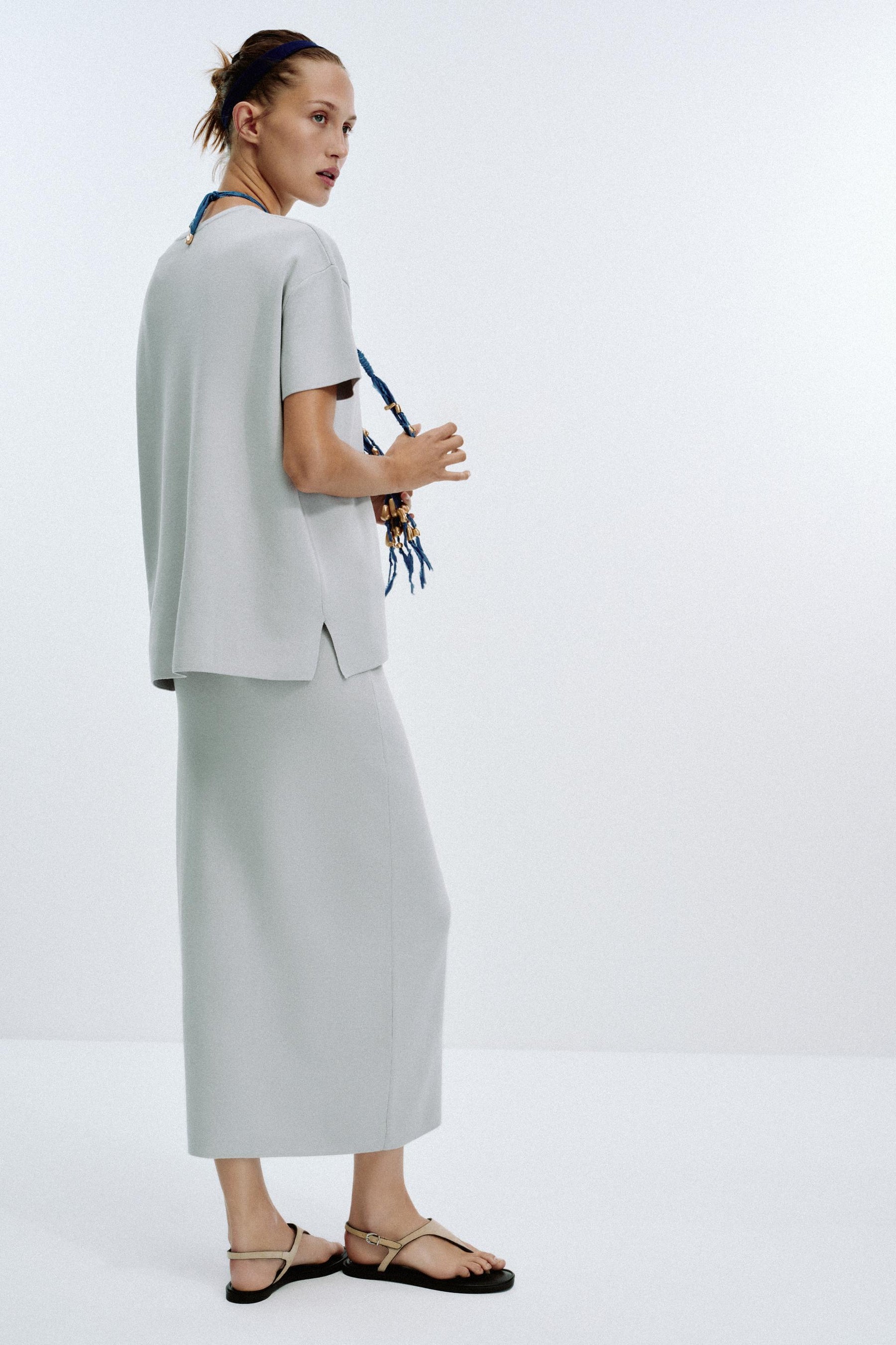 OVERSIZED KNIT JUMPER