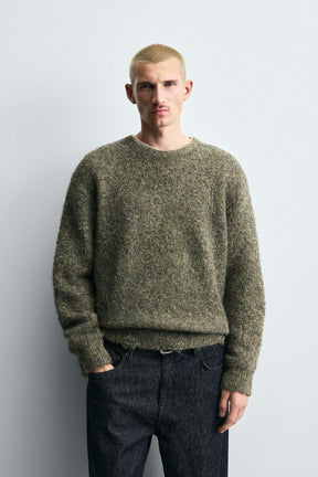 BOUCLÉ TEXTURED JUMPER - Image 2