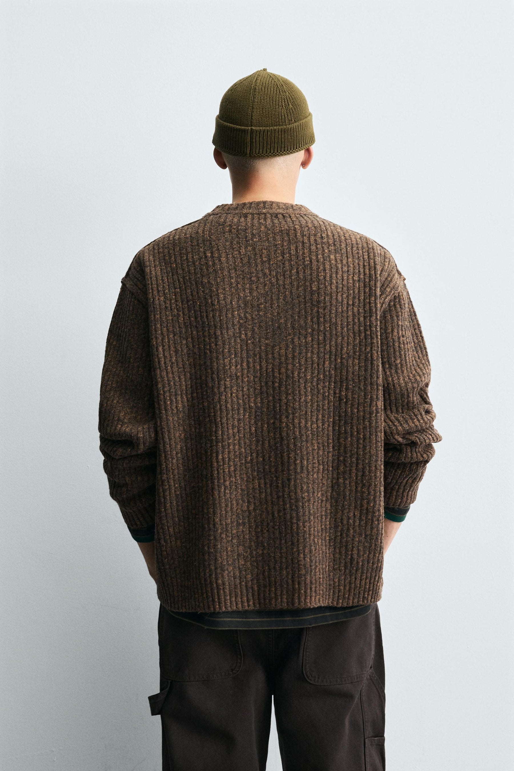 RIBBED SLOGAN SWEATER - Image 3
