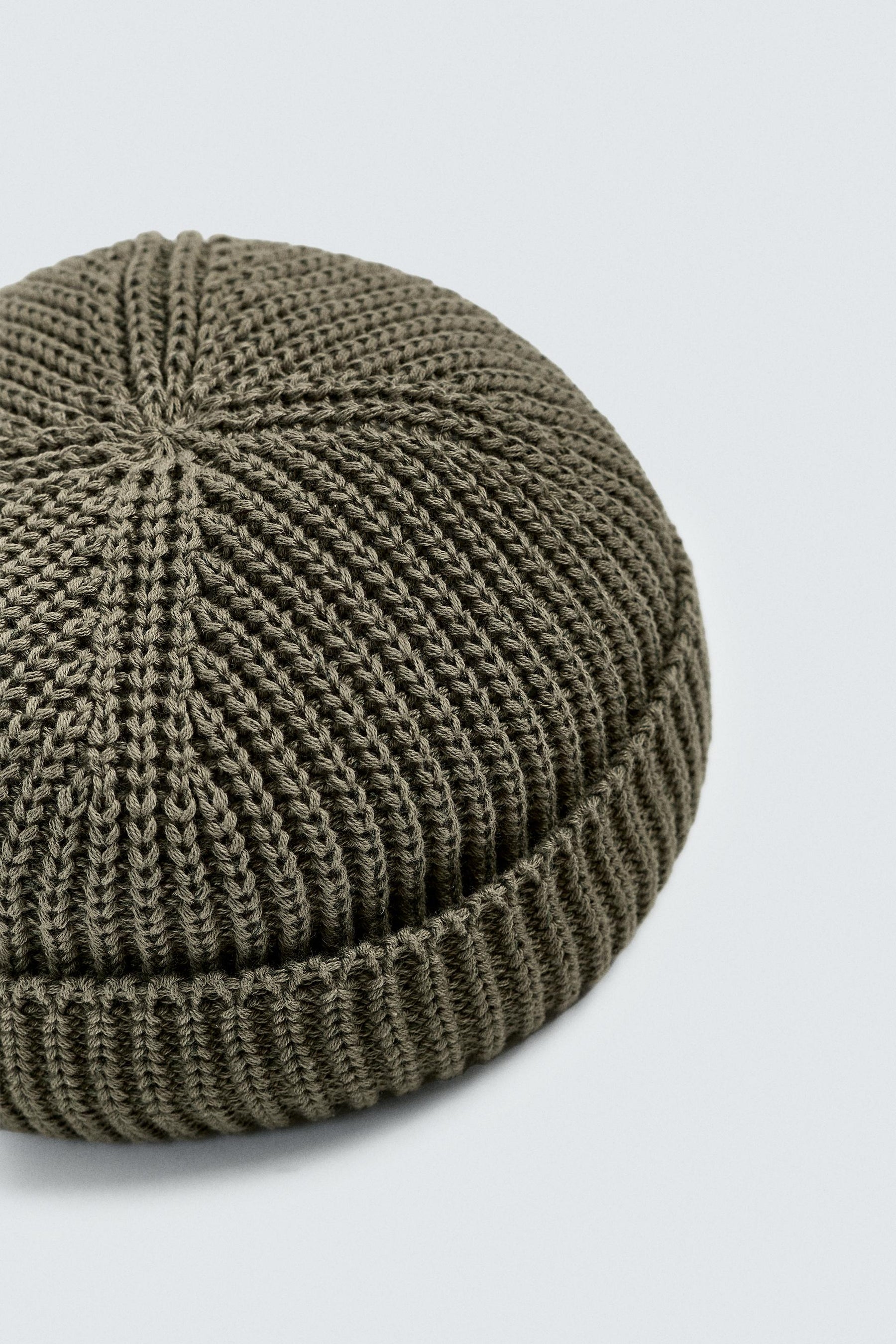 SHORT KNIT BEANIE - Image 5