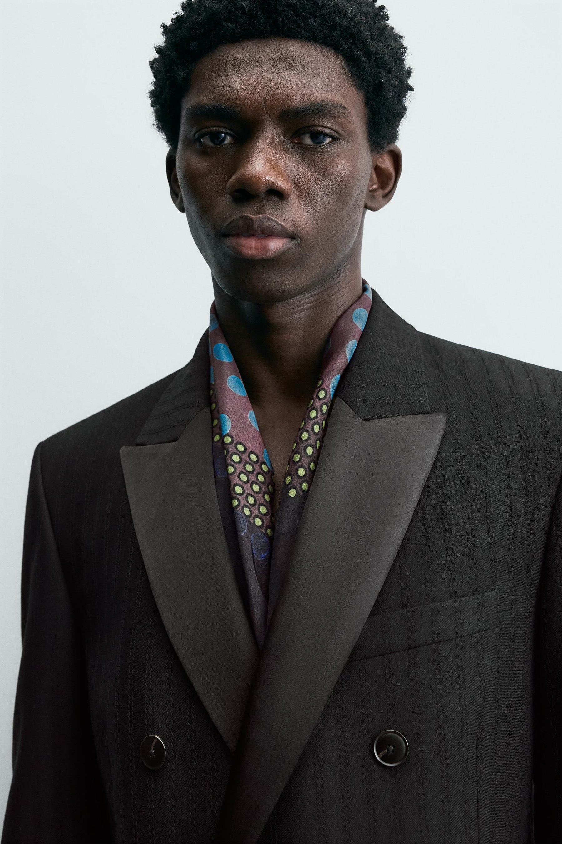 LIMITED EDITION DOUBLE-BREASTED SUIT BLAZER - Image 6