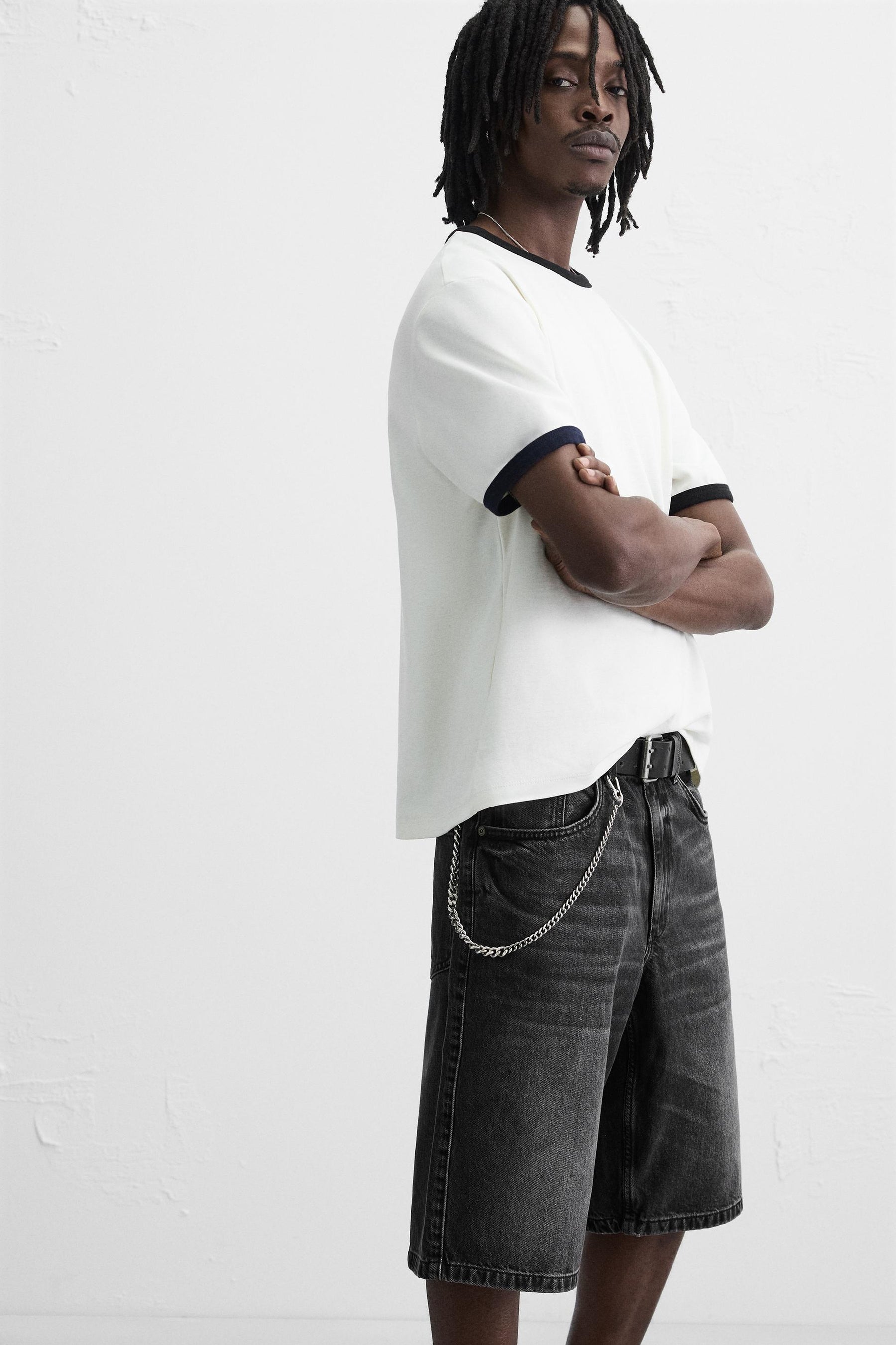 BAGGY FIT DENIM BERMUDAS - Image 1