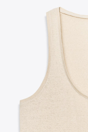 Linen-cotton strappy top.
