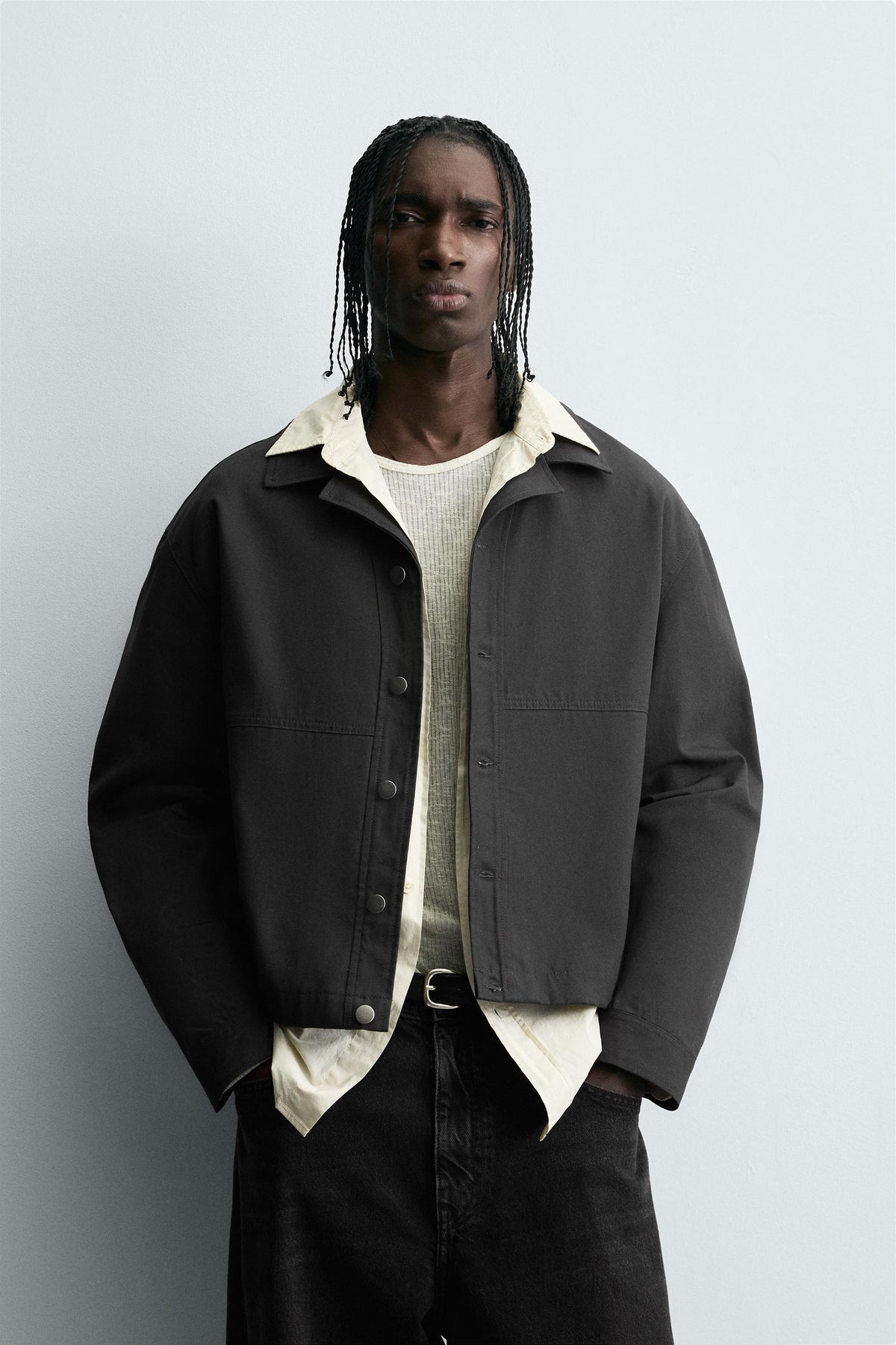 TEXTURED CROPPED FIT OVERSHIRT - Image 2