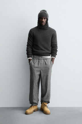 RELAXED FIT TEXTURED TROUSERS - Image 1