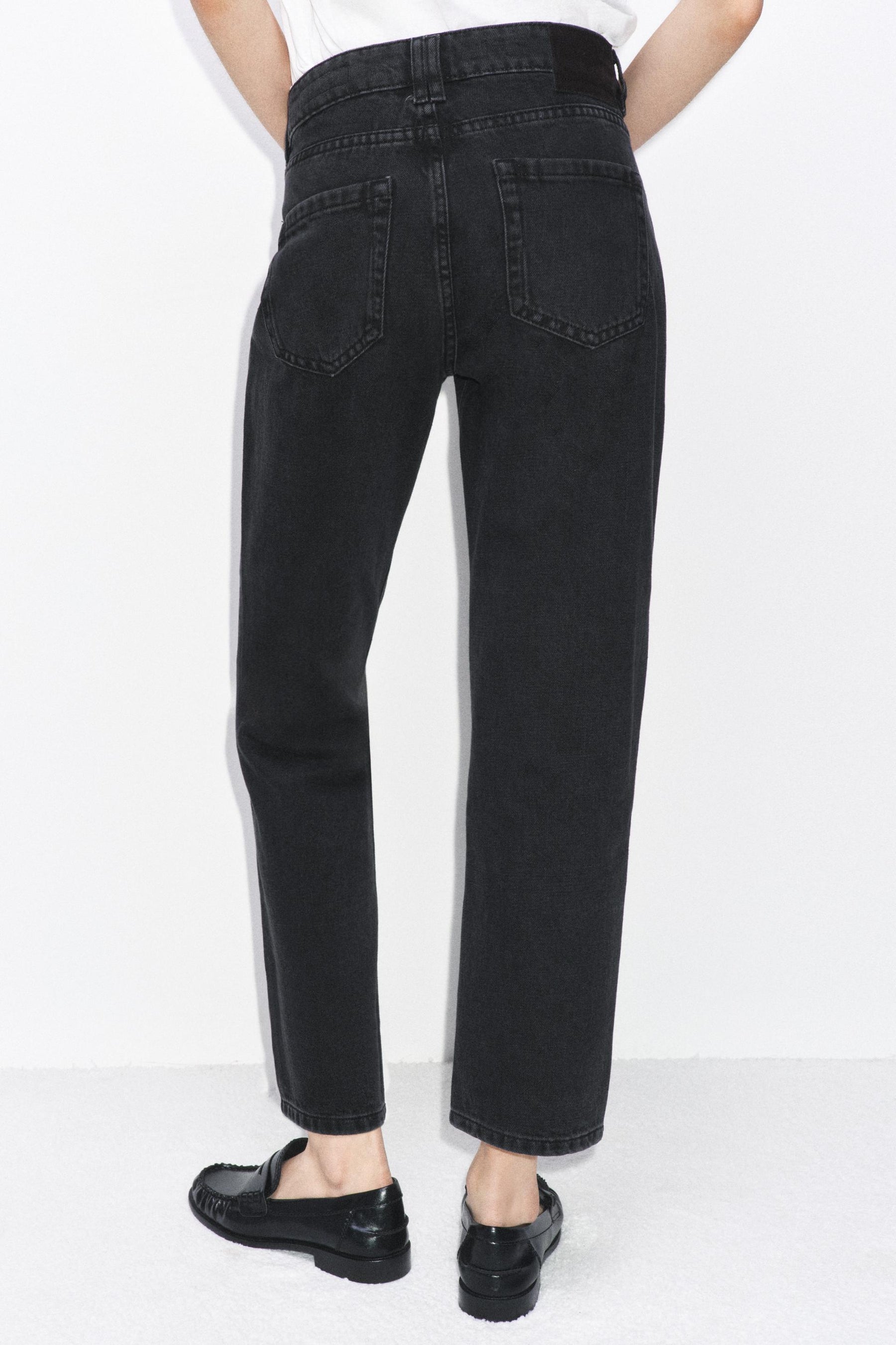 Mid-Waist Cigarette Jeans