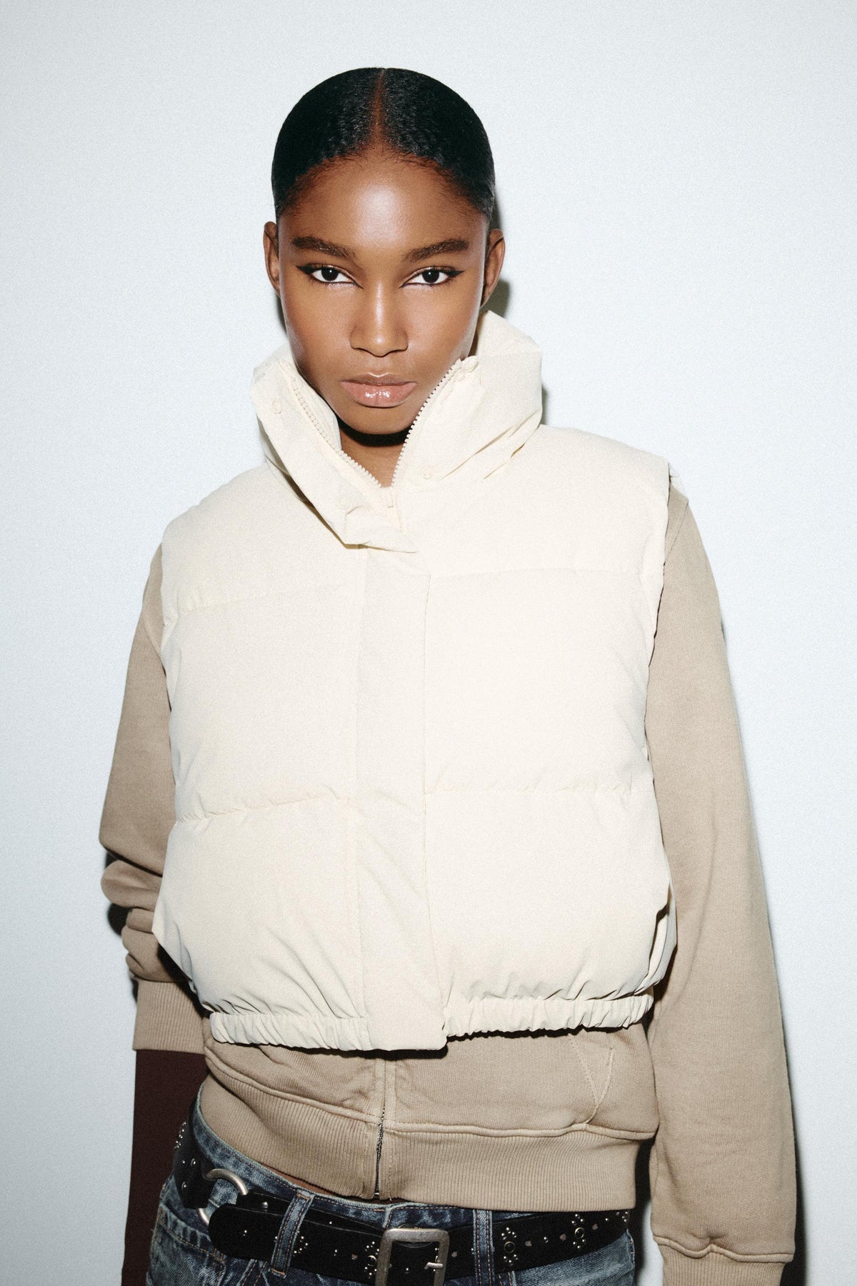 RUBBERISED QUILTED GILET - Image 2