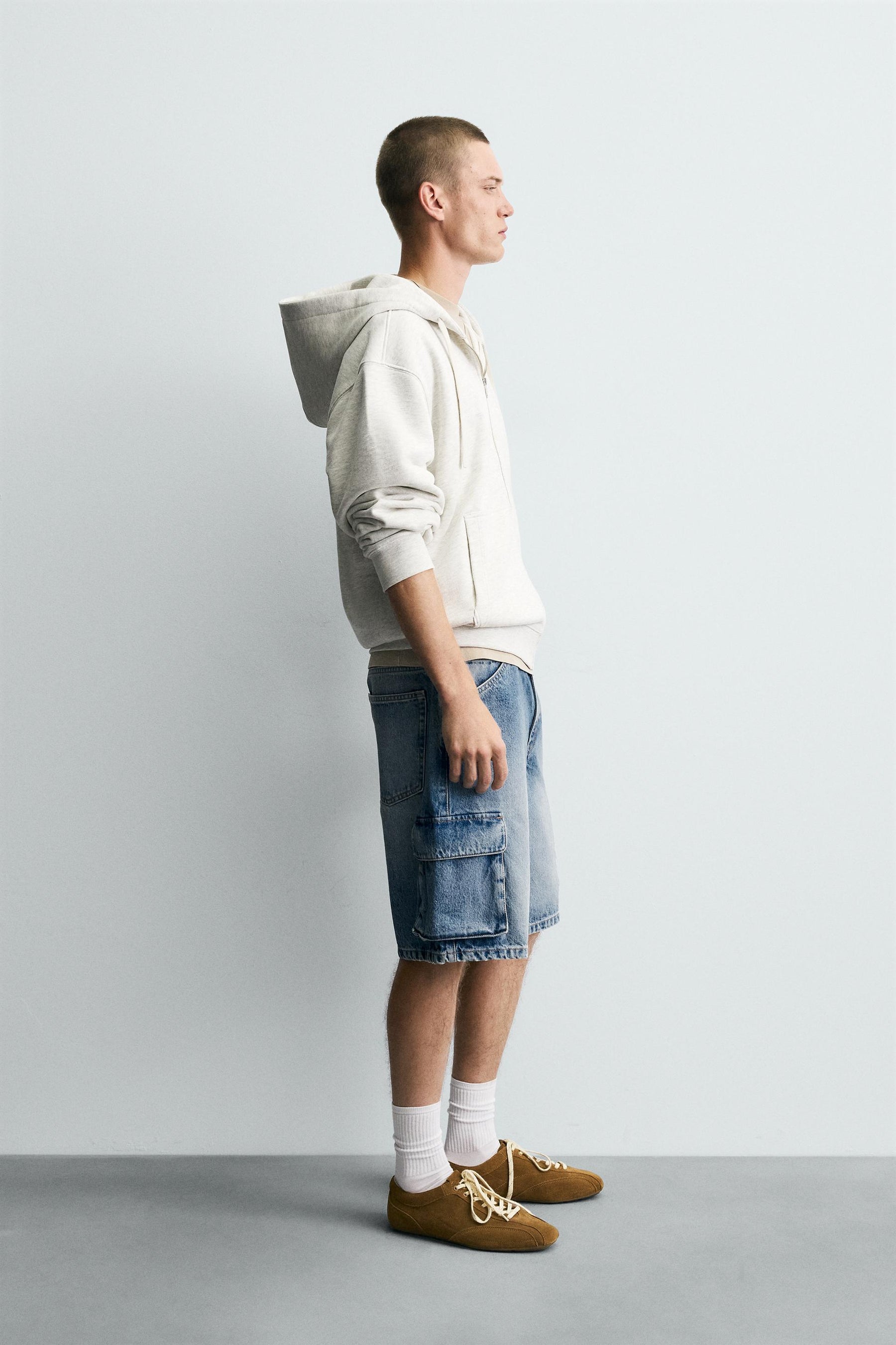 DENIM CARGO BERMUDA SHORTS - Image 4