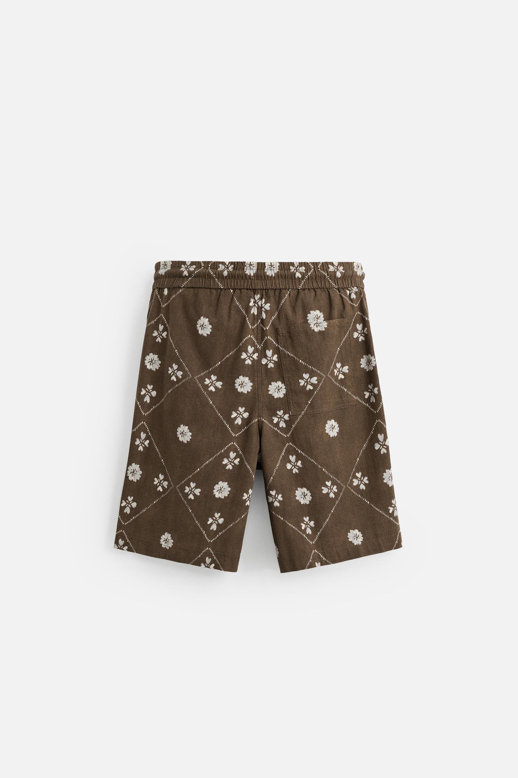 CONTRAST PRINT BERMUDA SHORTS - Image 8