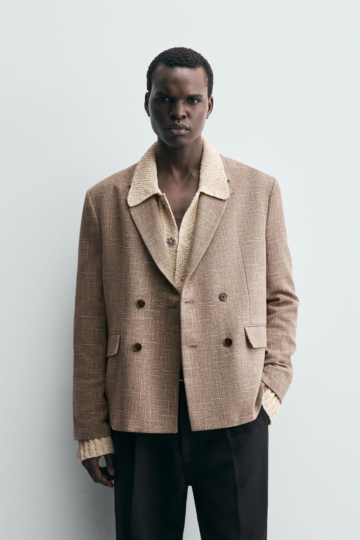 TEXTURED DOUBLE-BREASTED BLAZER - Image 2