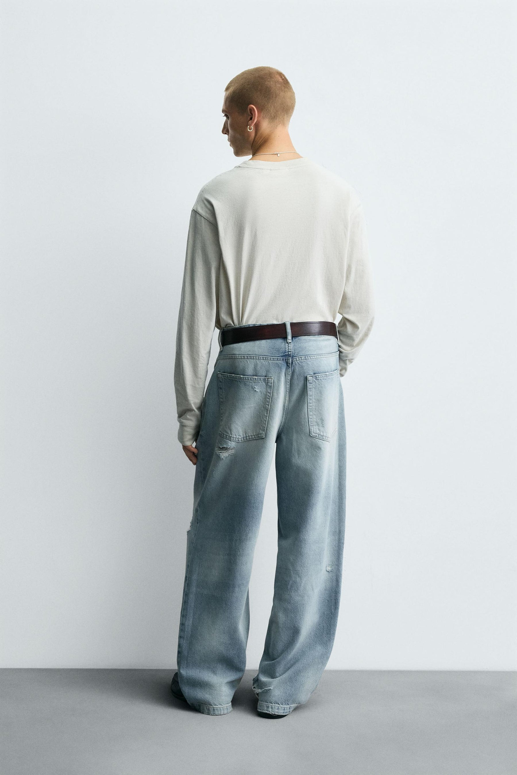 RIPPED BAGGY FIT JEANS - Image 3