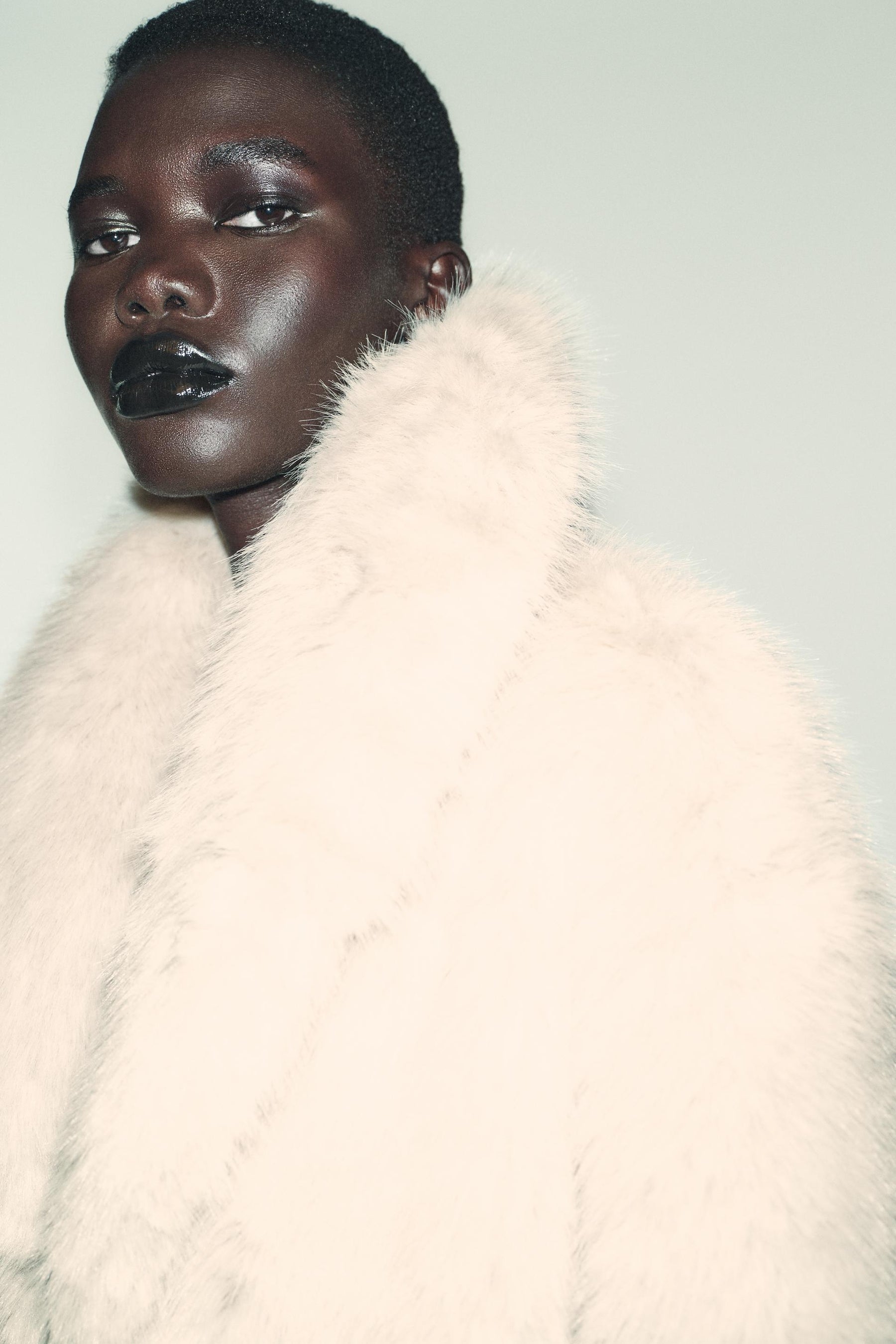 SHORT FAUX FUR COAT WITH LAPEL COLLAR - Image 5