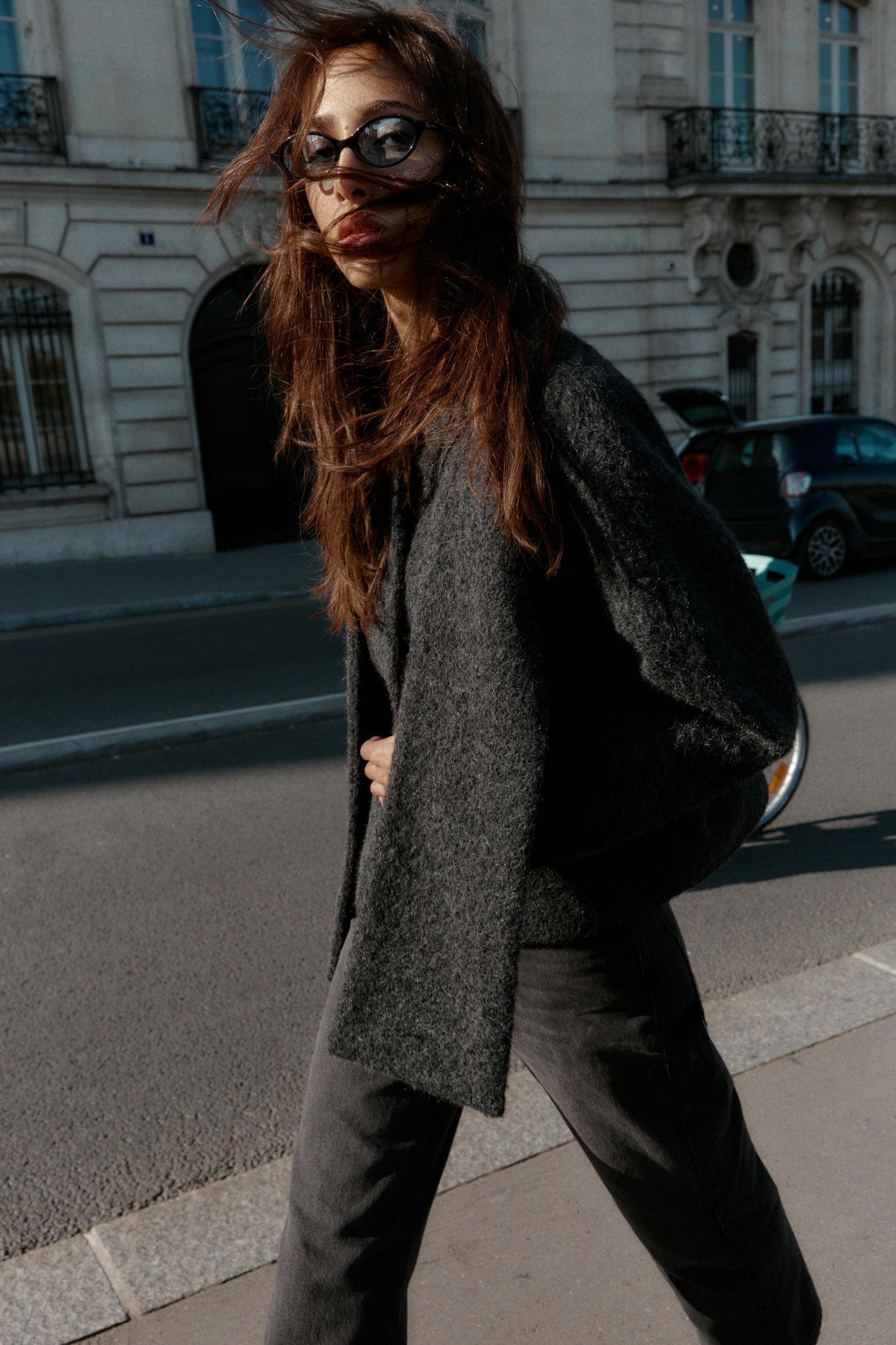 SHORT BOUCLÉ COAT WITH SCARF - Image 3