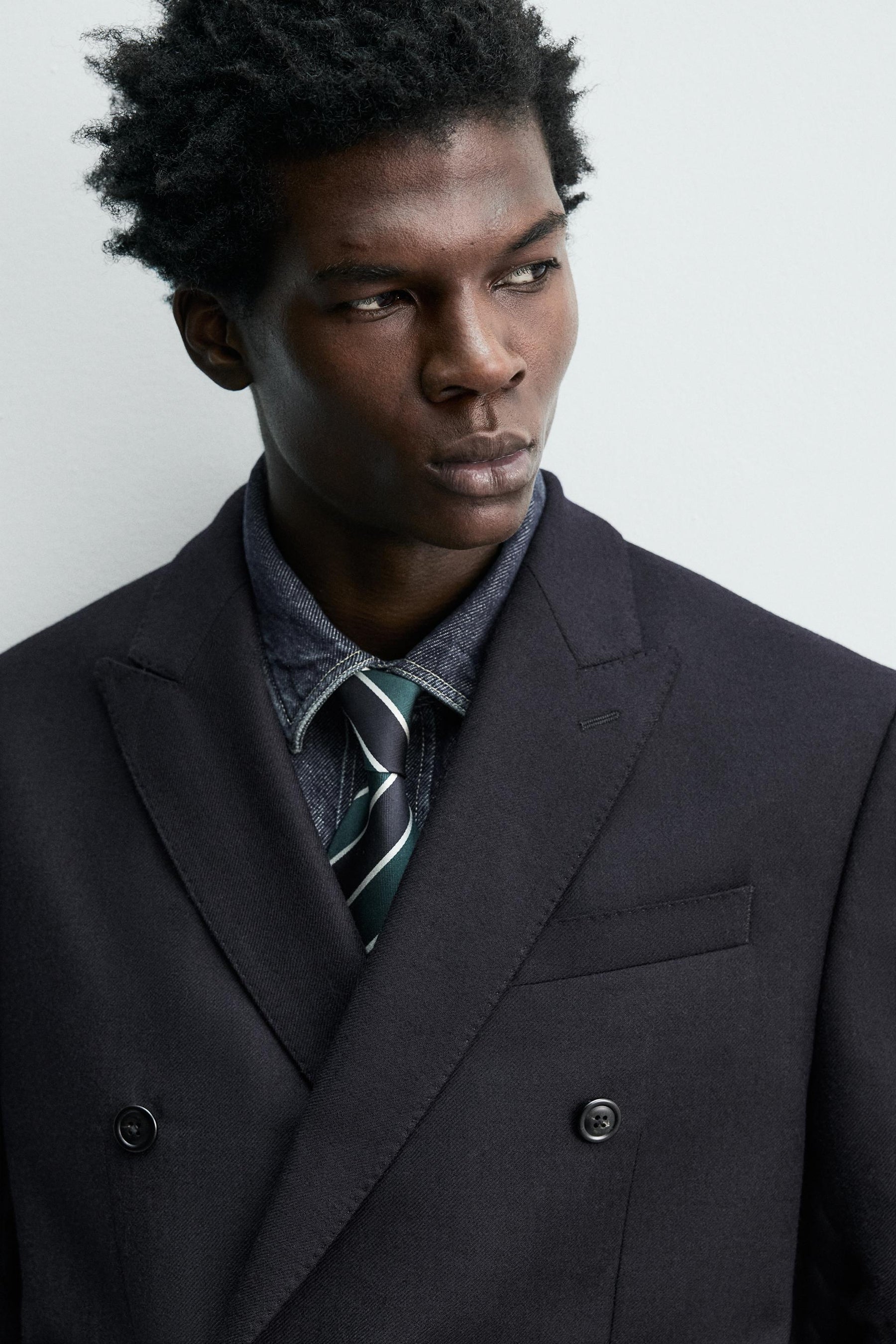 DOUBLE-BREASTED FLANNEL WOOL BLAZER - Image 6