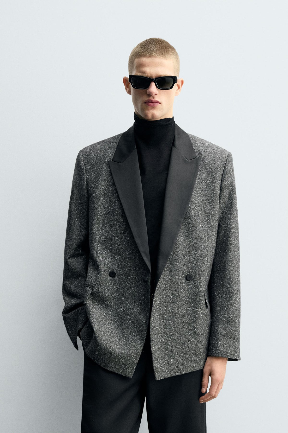 CONTRAST TEXTURED DOUBLE-BREASTED BLAZER - Image 2