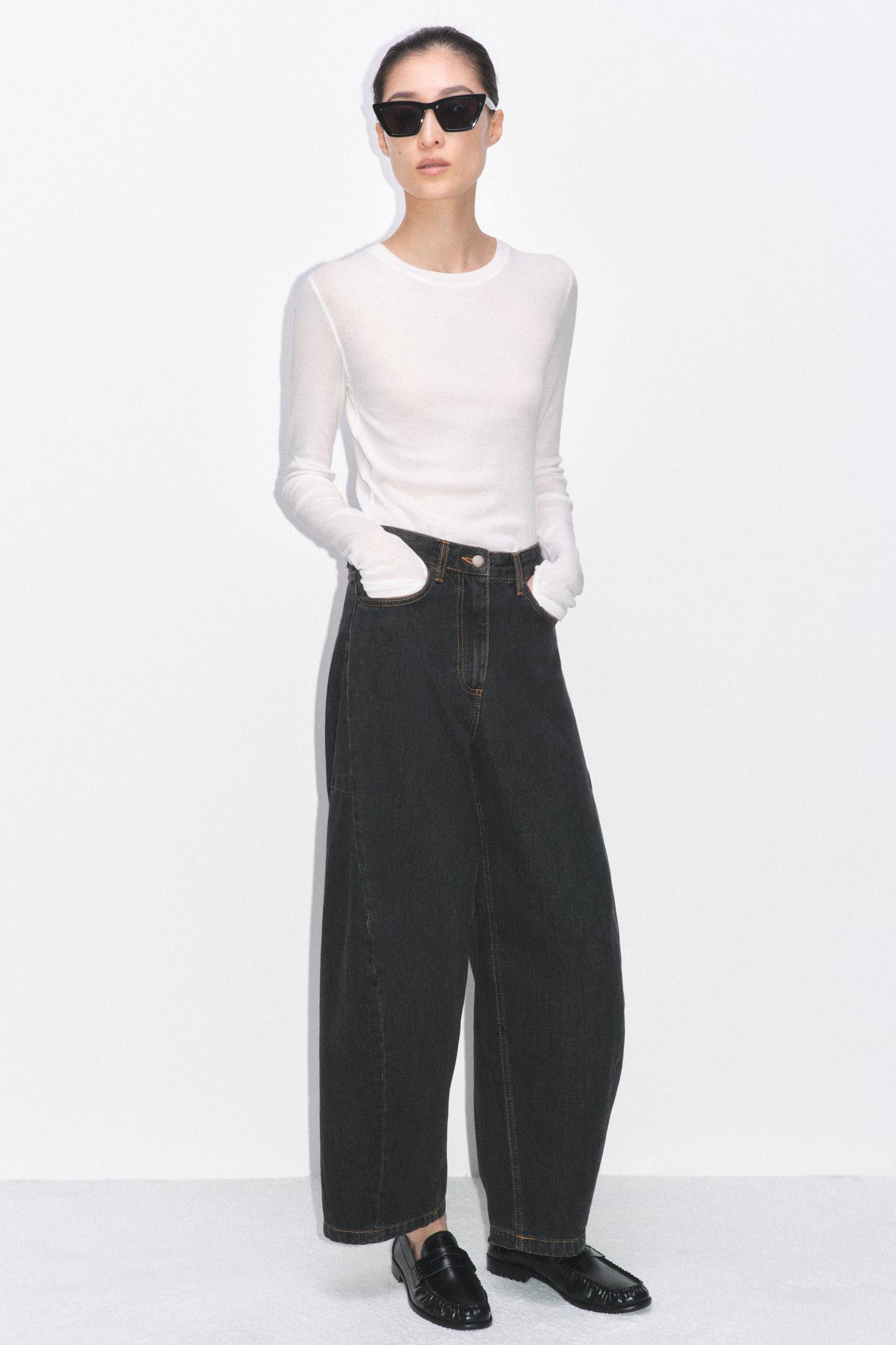 Ankle Balloon Mid-Waist Jeans