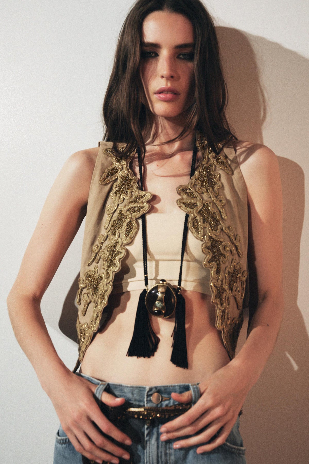 ZW COLLECTION CONTRAST EMBROIDERED WAISTCOAT - Image 2