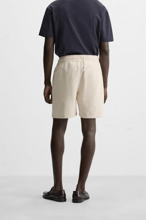 TEXTURED REGULAR FIT BERMUDA SHORTS - Image 3