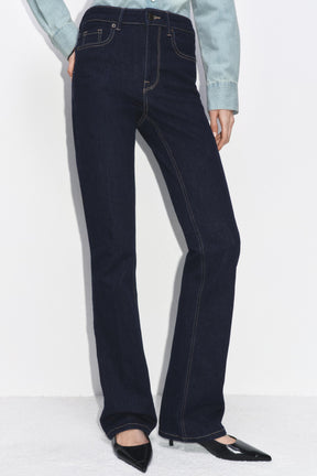 High-waist Bootcut Jeans