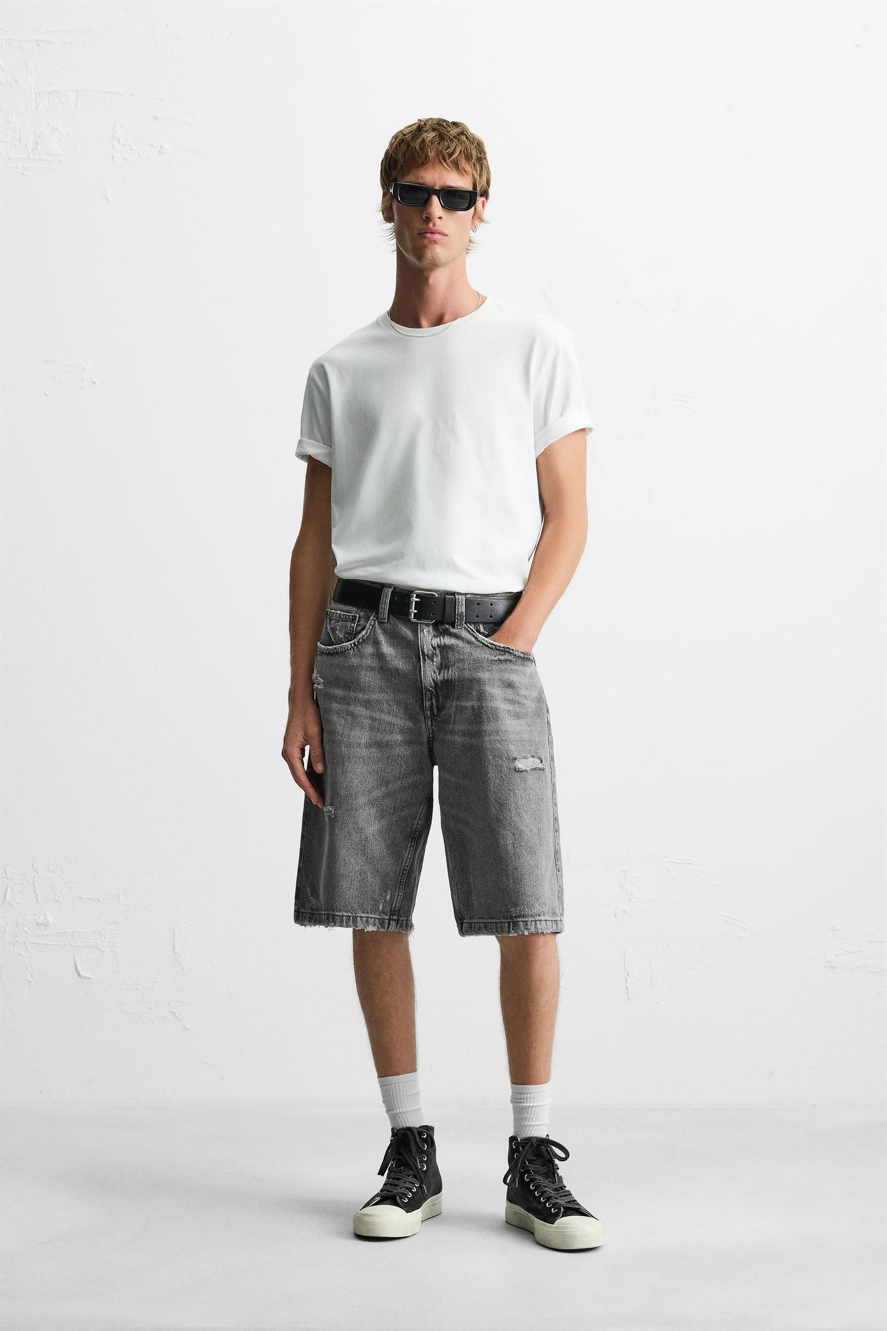 RIPPED BAGGY FIT DENIM BERMUDA SHORTS - Image 1