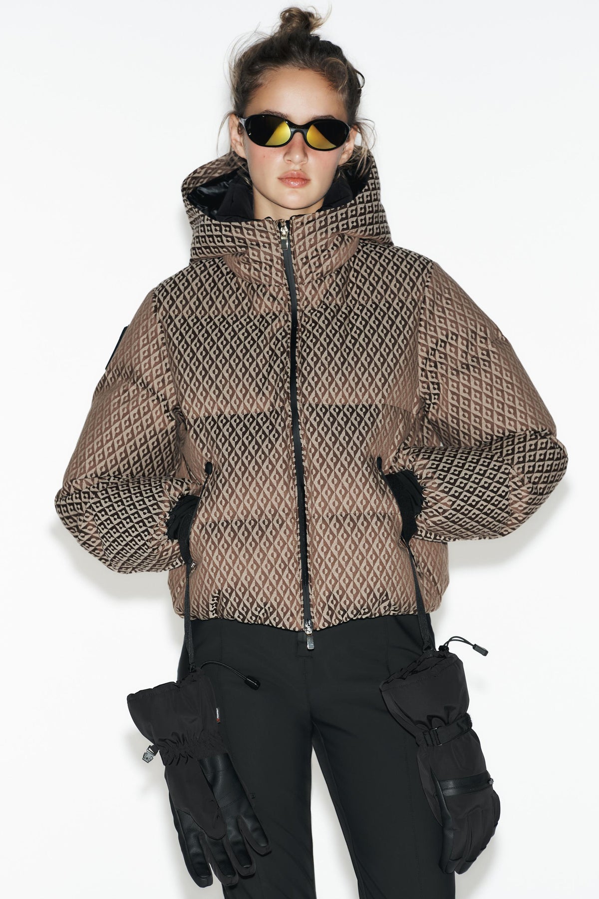 Water-resistant down jacket