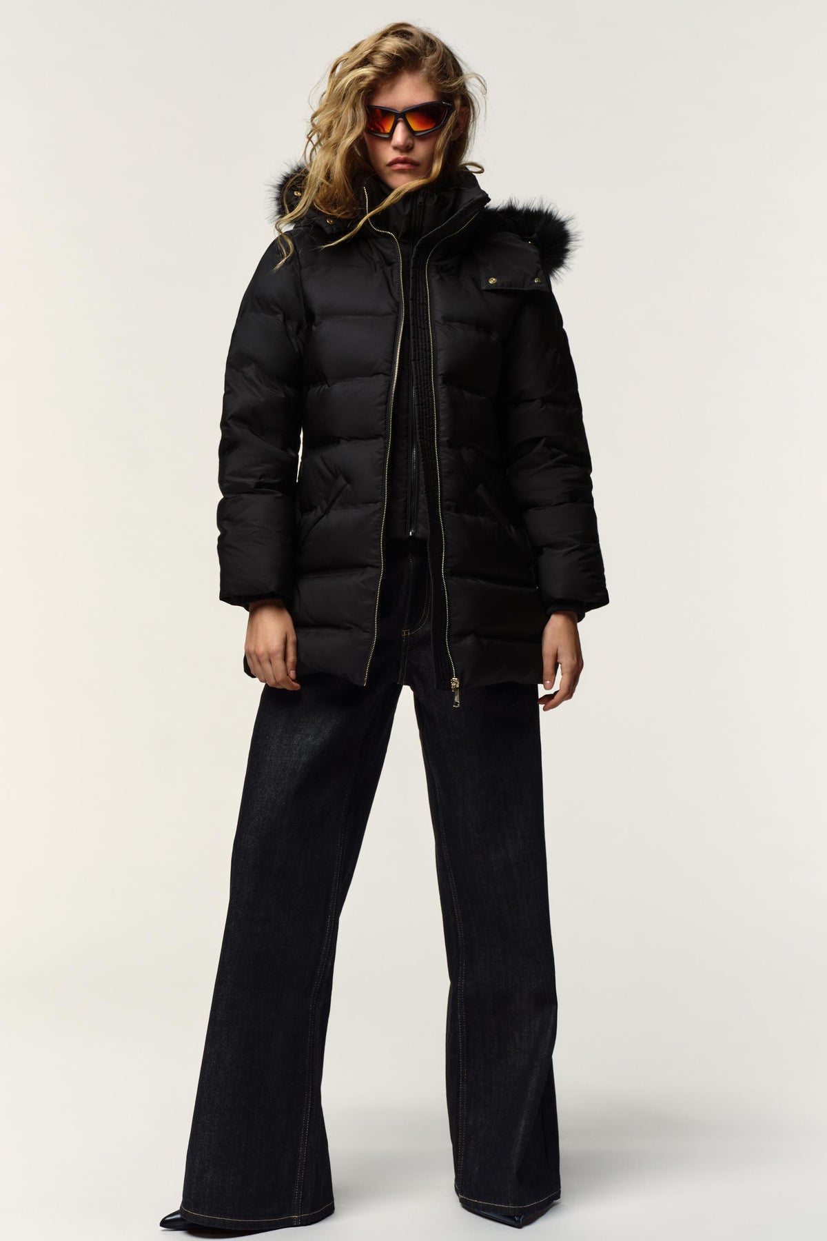 Water-repellent puffer jacket