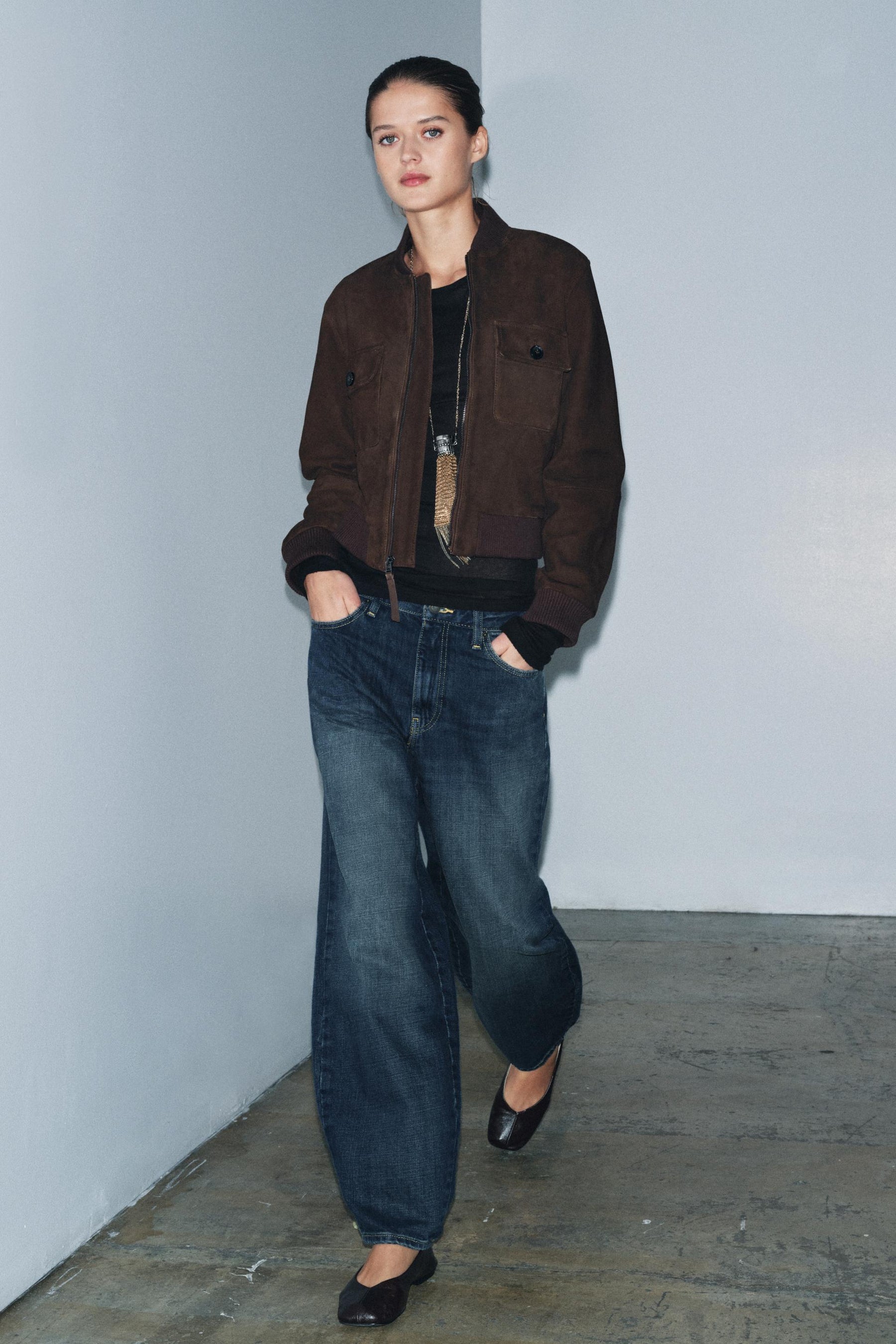 Mid-waist barrel jeans