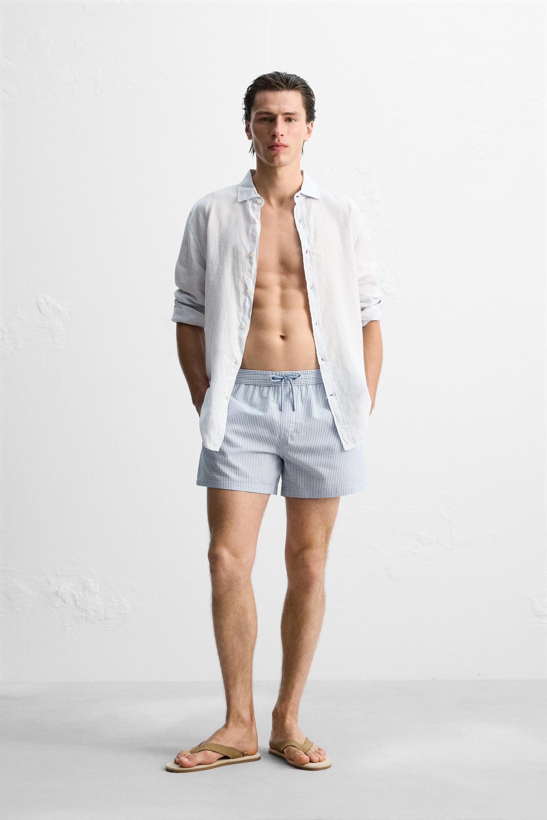SEERSUCKER MID-LENGTH SWIMMING TRUNKS - Image 1