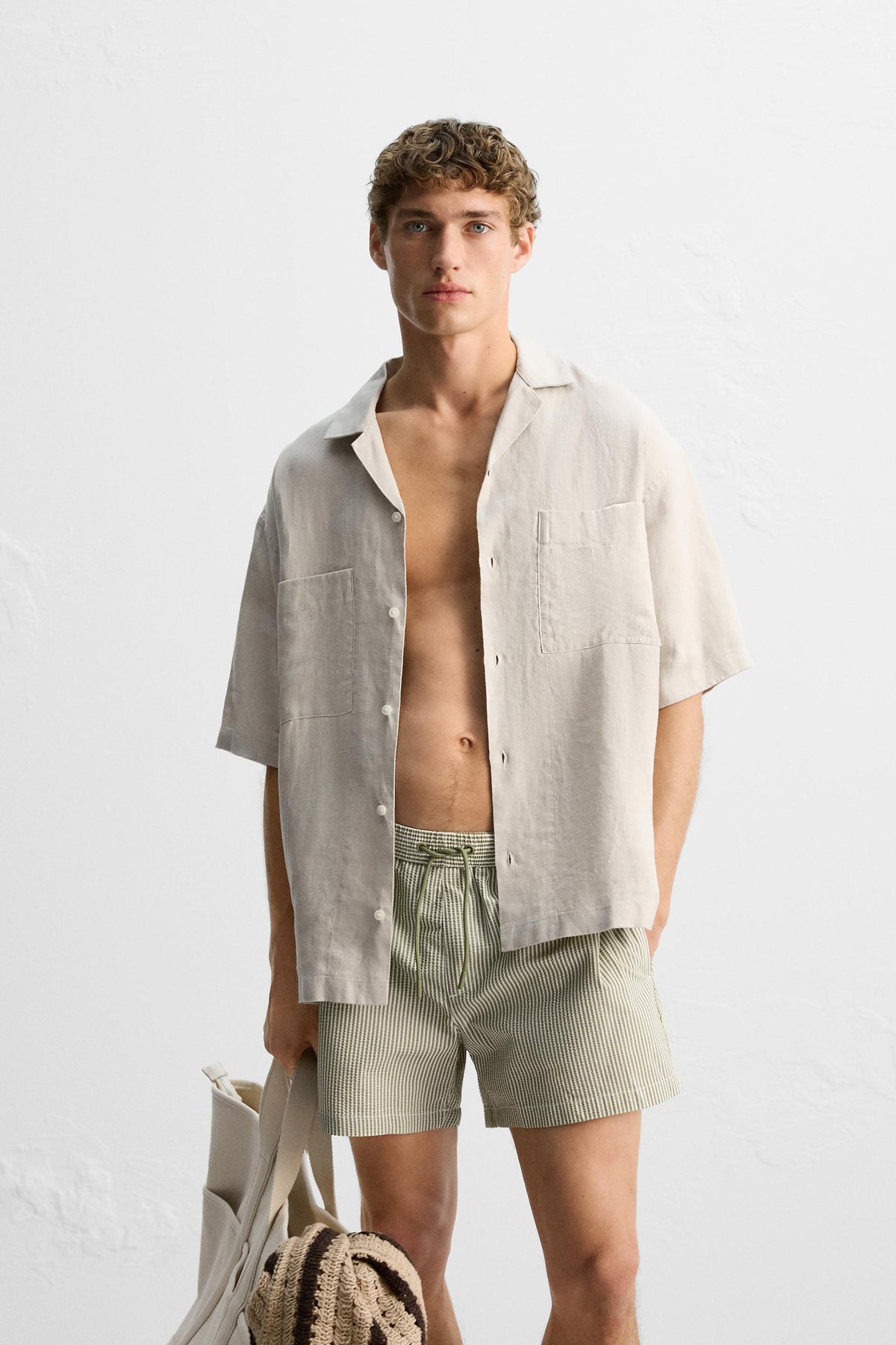 SEERSUCKER MID-LENGTH SWIMMING TRUNKS - Image 2