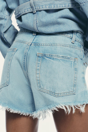 Mid-waist denim shorts