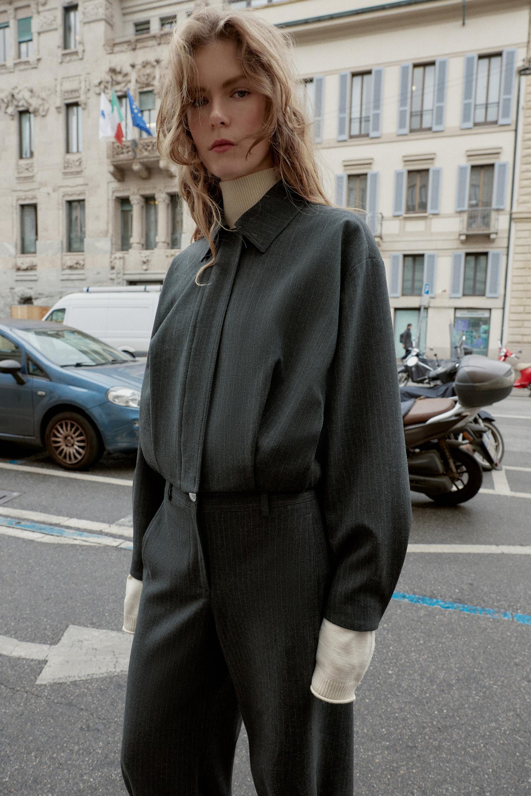 SHORT PINSTRIPE BALLOON BOMBER JACKET - Image 2