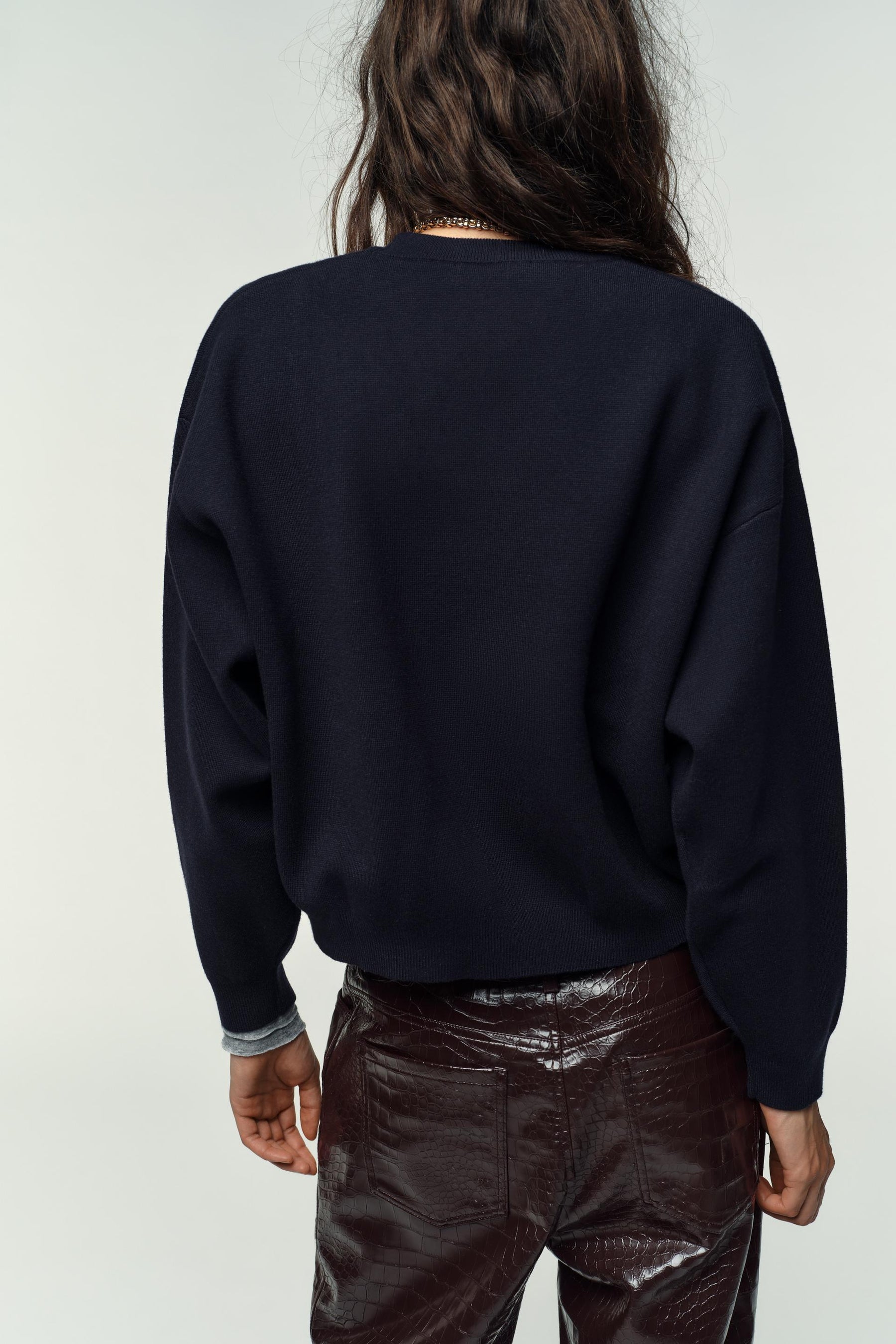 PLAIN KNIT SWEATSHIRT
