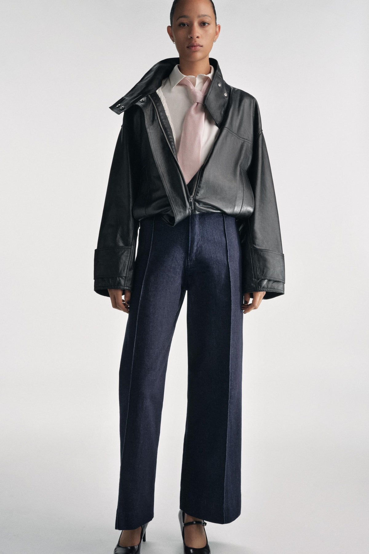 Wide-leg High-waist Jeans