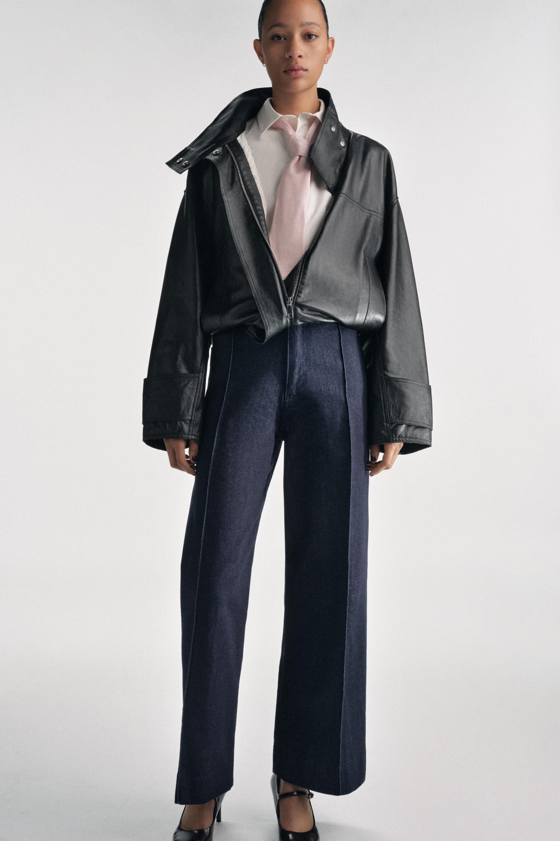 Wide-leg High-waist Jeans